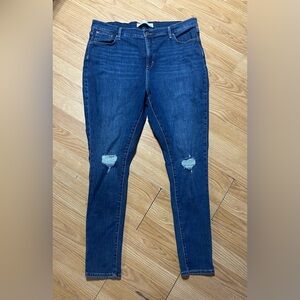 3/20:: 22L Women's Levi’s shaping high rise super skinnies(w stretch) W36 L34